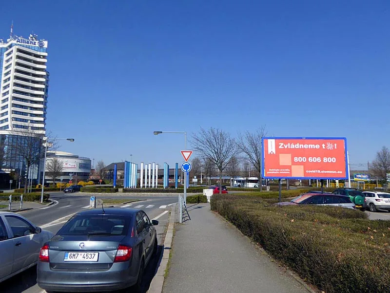 Olomoucká outdoor reklamka ARES CZ poskytla v době pandemie koronaviru plochy zadarmo městu a kraji