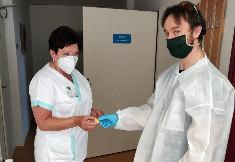 V prostějovské nemocnici mají unikátní technologii k měření tělesné teploty pomocí senzorů