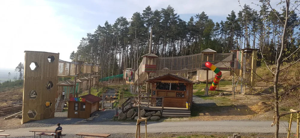 V olomoucké zoo obnovili lanové centrum Lanáček