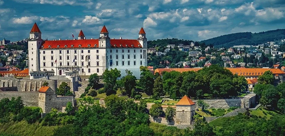 Dnes se už bez omezení může na Slovensko