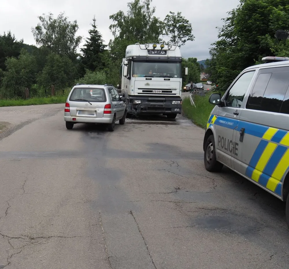 Nedával pozor na řízení, během chvilky nepozornosti došlo ke srážce