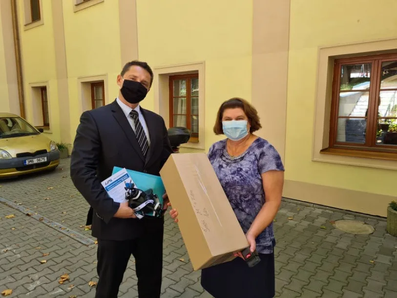 Olomoucká městská policie dostala nanomasky. Putují také do hospice na Svatém Kopečku