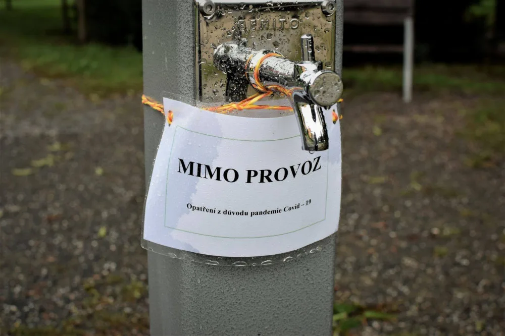 Na pítku nově přibyla informační cedule.
