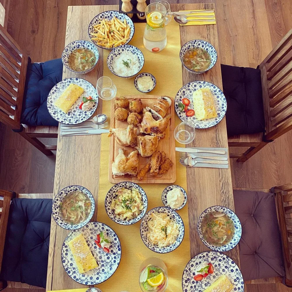 Nejlepší kuře ve městě? Olomoucké bistro U Ptáka si oblíbil i gastronadšenec Lukáš Hejlík