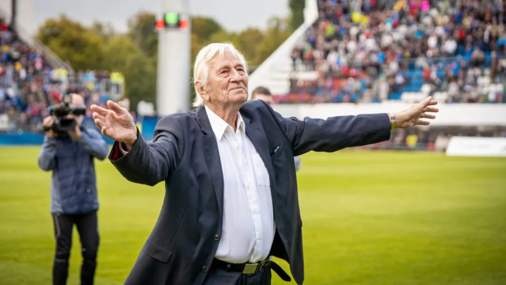 Legenda olomouckého i českého fotbalu Karel Brückner slaví 81. narozeniny