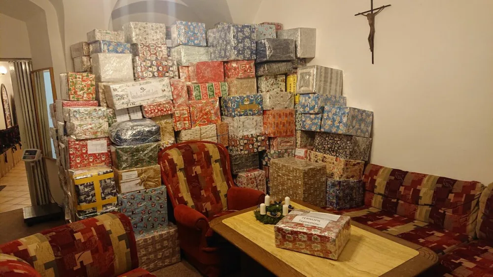 Na Ukrajinu míří tuna dárků, poprvé bez doprovodu charity