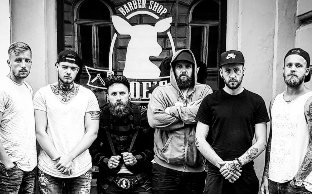 Olomoucký barber shop v pondělí otevře. Se zásahem policie počítám, říká provozovatel