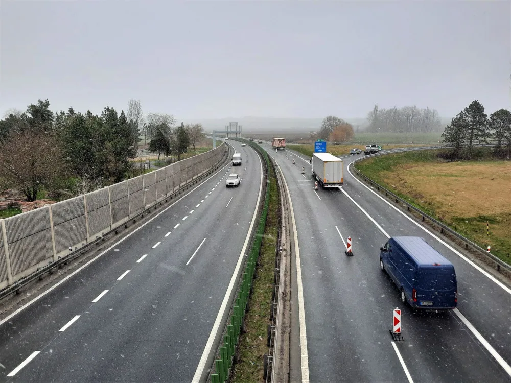 Nekonečné opravy D46. Letos je na řadě další sjezd, most a estakáda