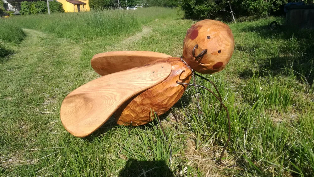 komár