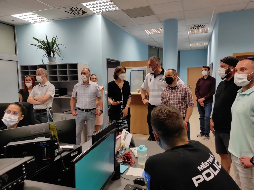 Strážníci v Jeseníku mají novou služebnu. Je v centru a bezbariérová