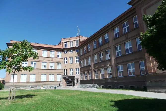 Husovo náměstí