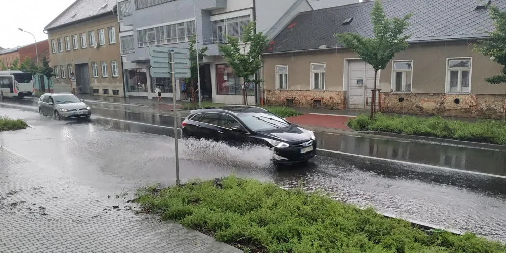 Prostějov bude reklamovat opravenou Plumlovskou ulici. Neodtéká z ní voda