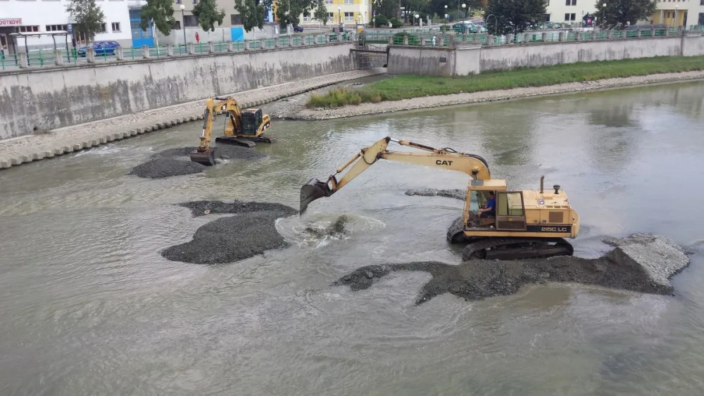 Povodí vypustí jez v Přerově, při údržbě odborníci odstraní nánosy štěrku.