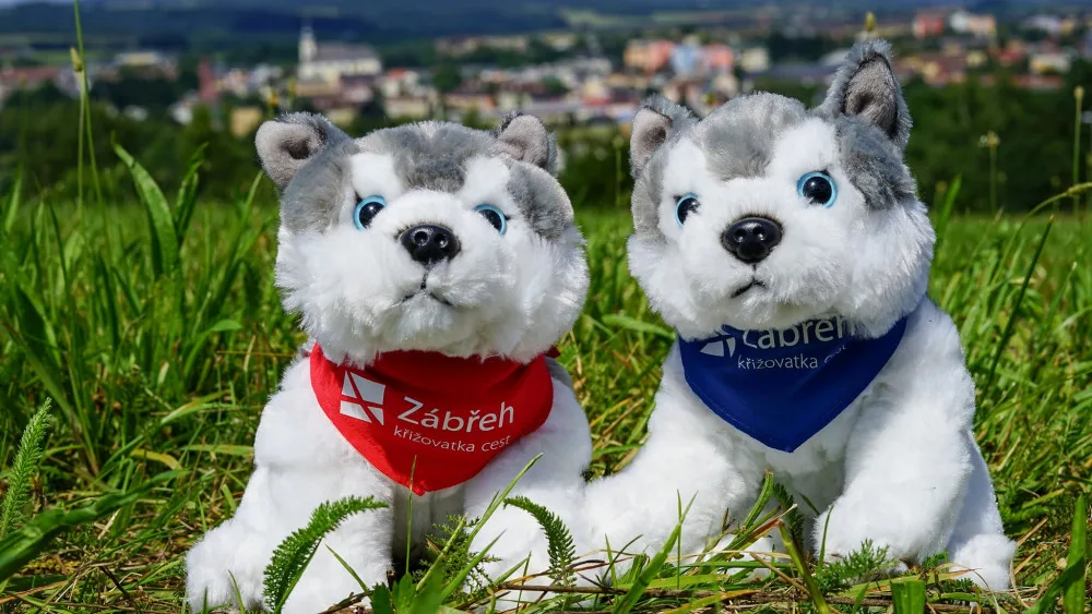 Hasiči ze Zábřehu budou vozit plyšáky. Měli by rozptýlit děti při krizových událostech