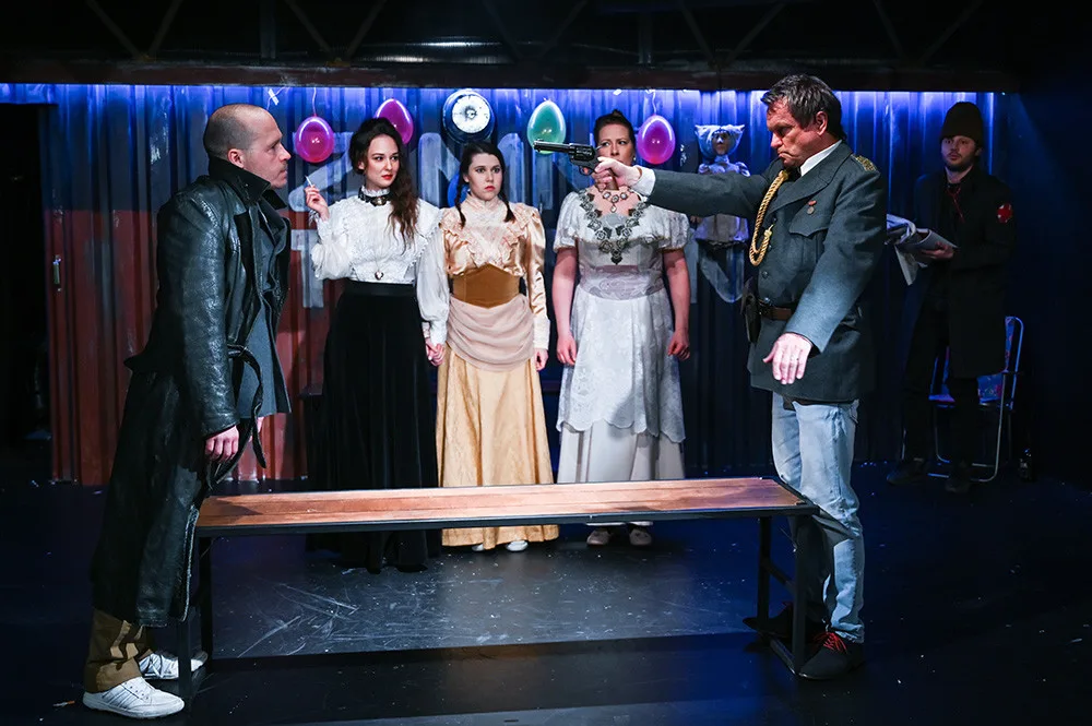 Olomoucká adaptace klasiky Tři sestry bude mít na festivalu dvě uvedení