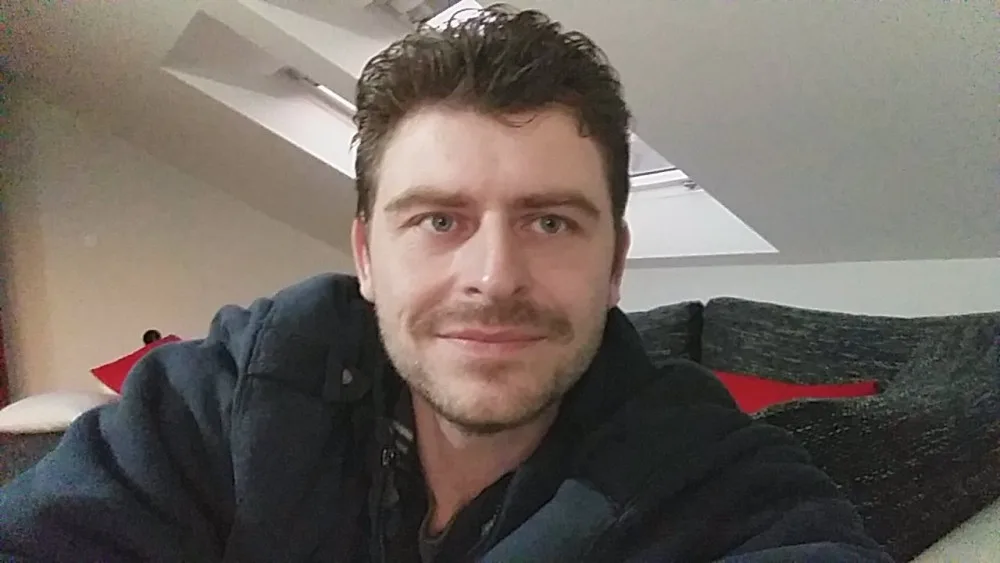 Pár hodin vašeho času může zachránit lidský život, říká dárce kostní dřeně
