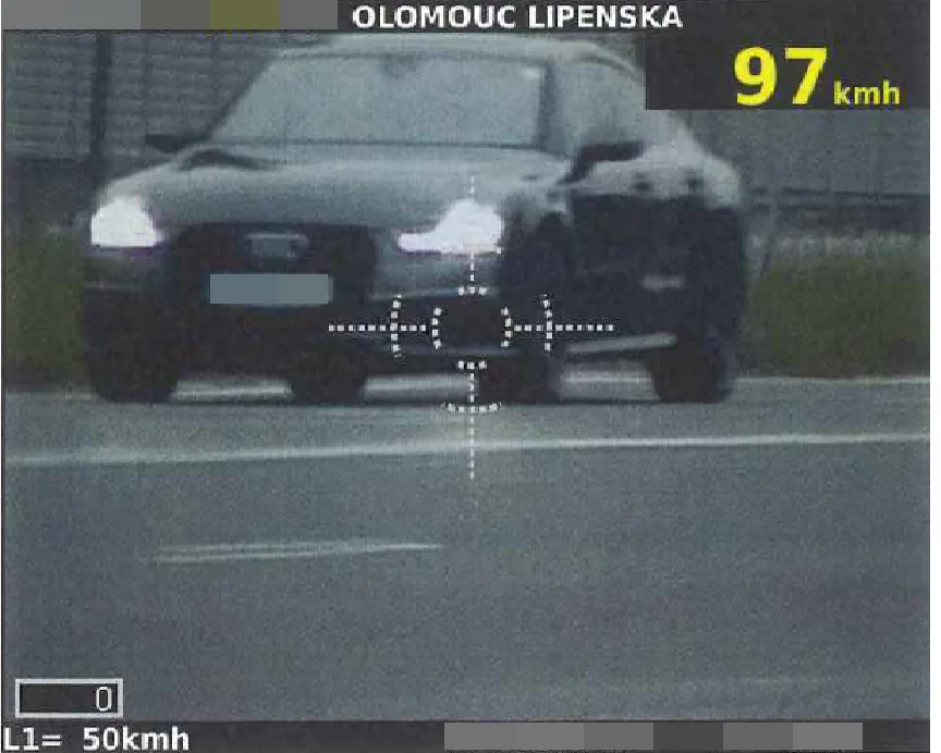 Senior se řítil po Olomouci rychlostí přes 110 kilometrů v hodině. Hrozí mu pokuta a zákaz řízení