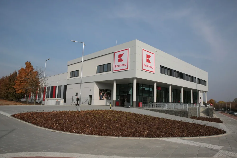 Nový Kaufland v Olomouci nabízí přes 4000 metrů prodejní plochy a 325 parkovacích míst