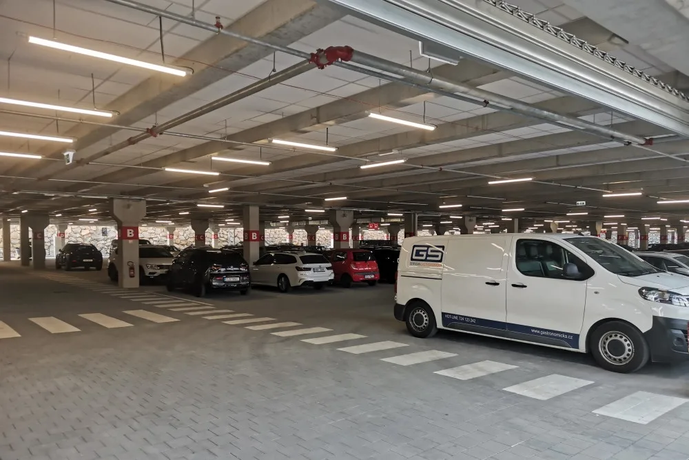 Nový Kaufland v Olomouci nabízí přes 4000 metrů prodejní plochy a 325 parkovacích míst