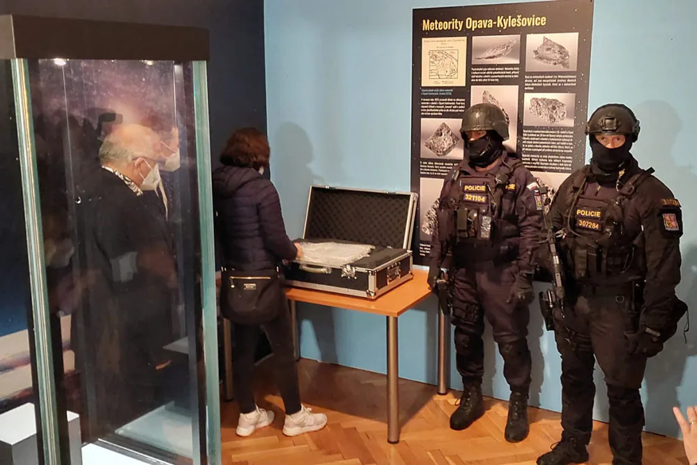Při transportu jedinečných muzejních předmětů asistovali policisté
