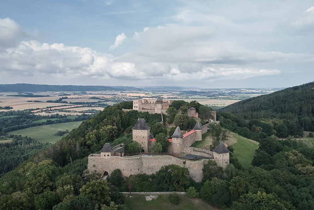 Hrad Helfštýn a architektonické studio atelier-r získávají za zdařilou rekonstrukci renesančního paláce řadu ocenění