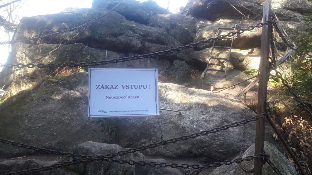 Výstup na Čertovy kameny je na zatím neurčitou dobu uzavřen