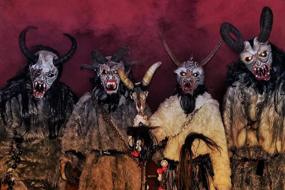 Skupina rakouských čertů Krampus Olomouc