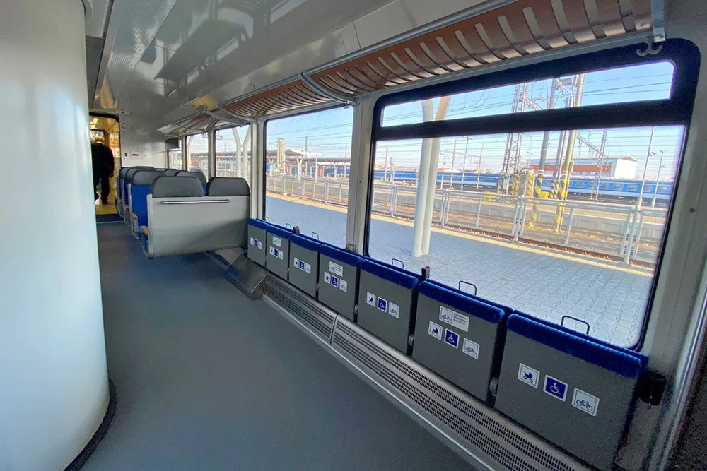 V kraji jezdí první plně zmodernizovaný Stadler. Renovace dvanácti vlaků vyjde na 270 milionů