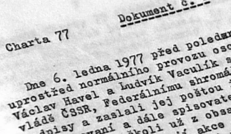 size3-16414970406464-103-pred-45-lety-vysel-text-prohlaseni-charty-77-ve-trech-zapadoevropskych-denicich