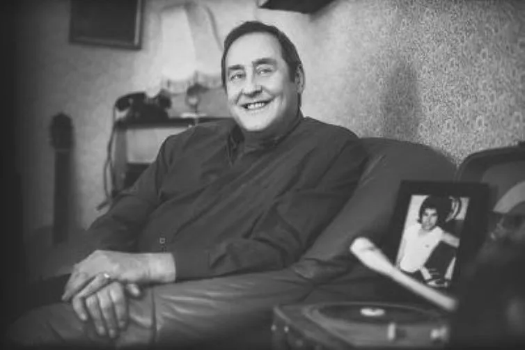 Foto Petera Freestonea, osobního asistenta Freddieho Mercuryho