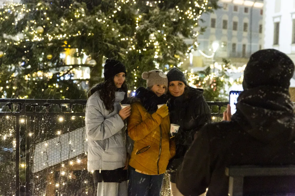 Vánoční strom byl dominantou zimního jarmarku