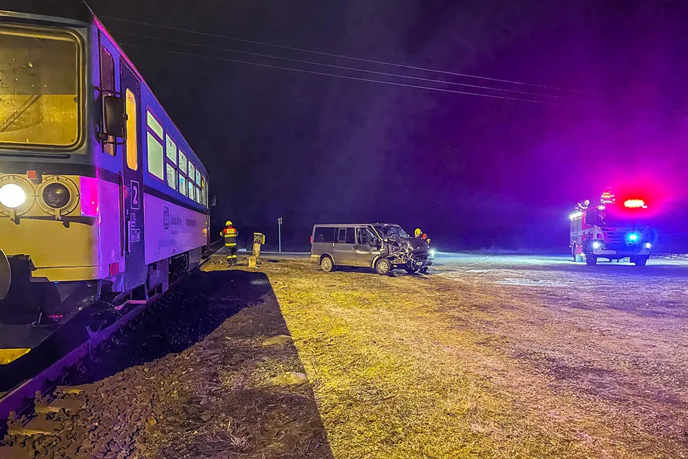 Dopravní nehoda vlaku a dodávky u Odrlic nedaleko Litovle