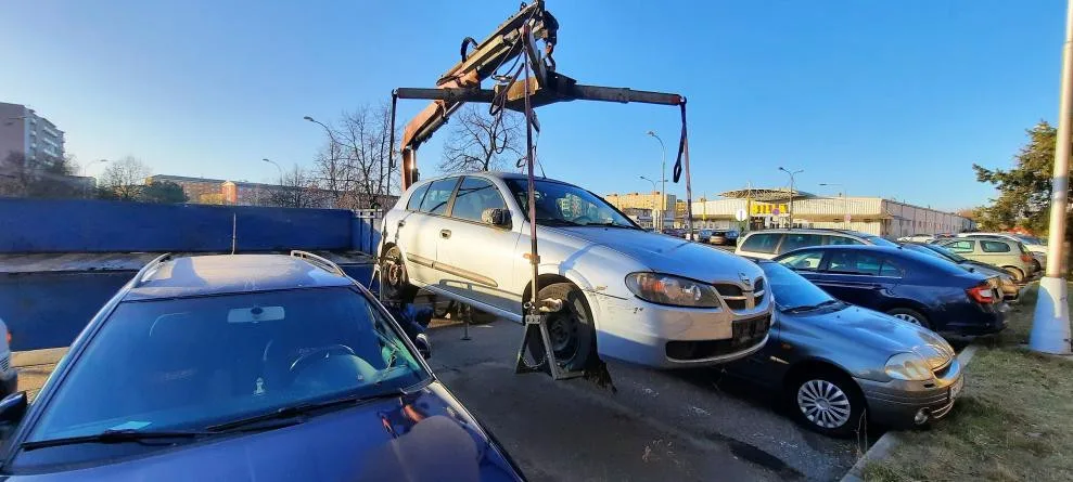 Radnice nechala odtáhnout dalších pět vraků z ulic Prostějova