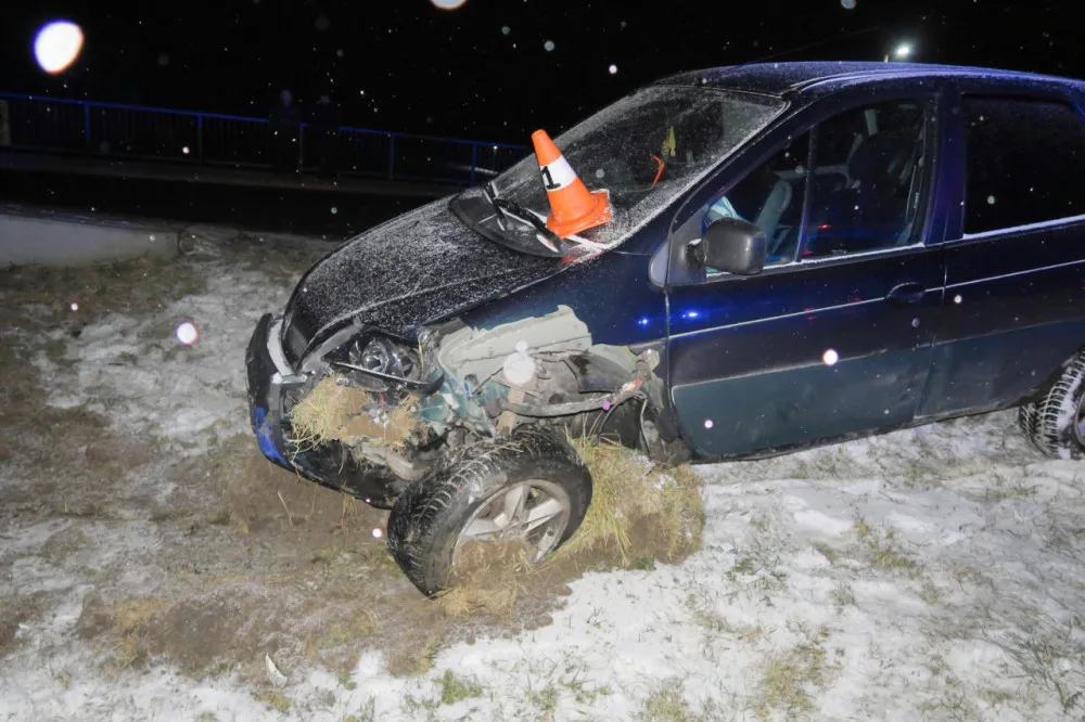 O víkendu bouralo několik opilých řidičů, jeden se třemi promile. Další chytla policie
