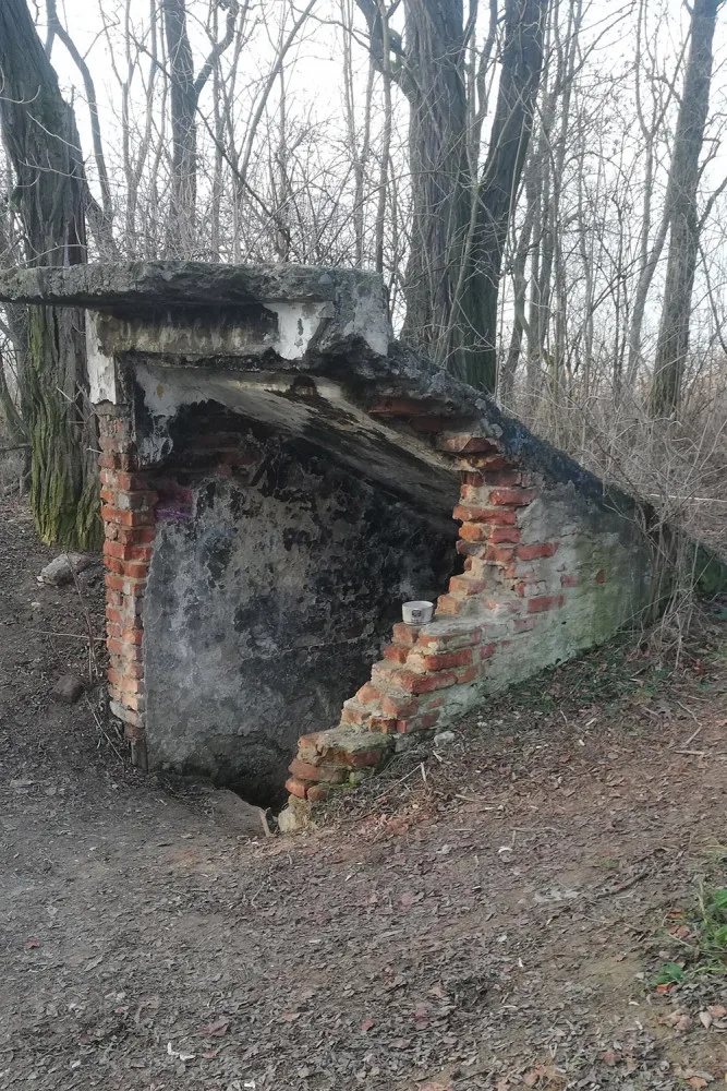 Rozlehlý bunkr u Přerova dostává druhou šanci. Hlavní zachránci ještě chodí do školy