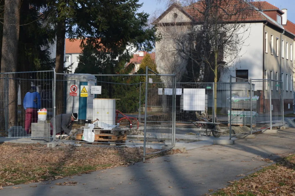 Návštěvníci prostějovského parku najdou v novém zázemí i stánek s občerstvením