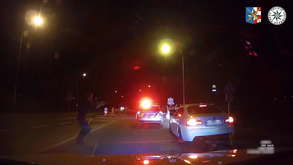 Policisté dostihli ujíždějícího řidiče nedaleko Litovle