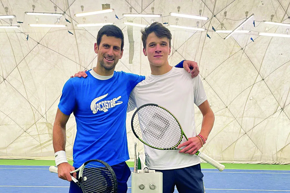 Pohádková odměna za výkon v Austrálii: prostějovský talent Menšík strávil týden s Novakem Djokovičem