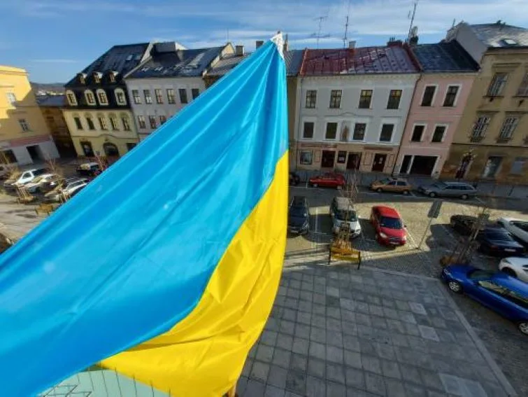 Ukrajinská vlajka na radnici