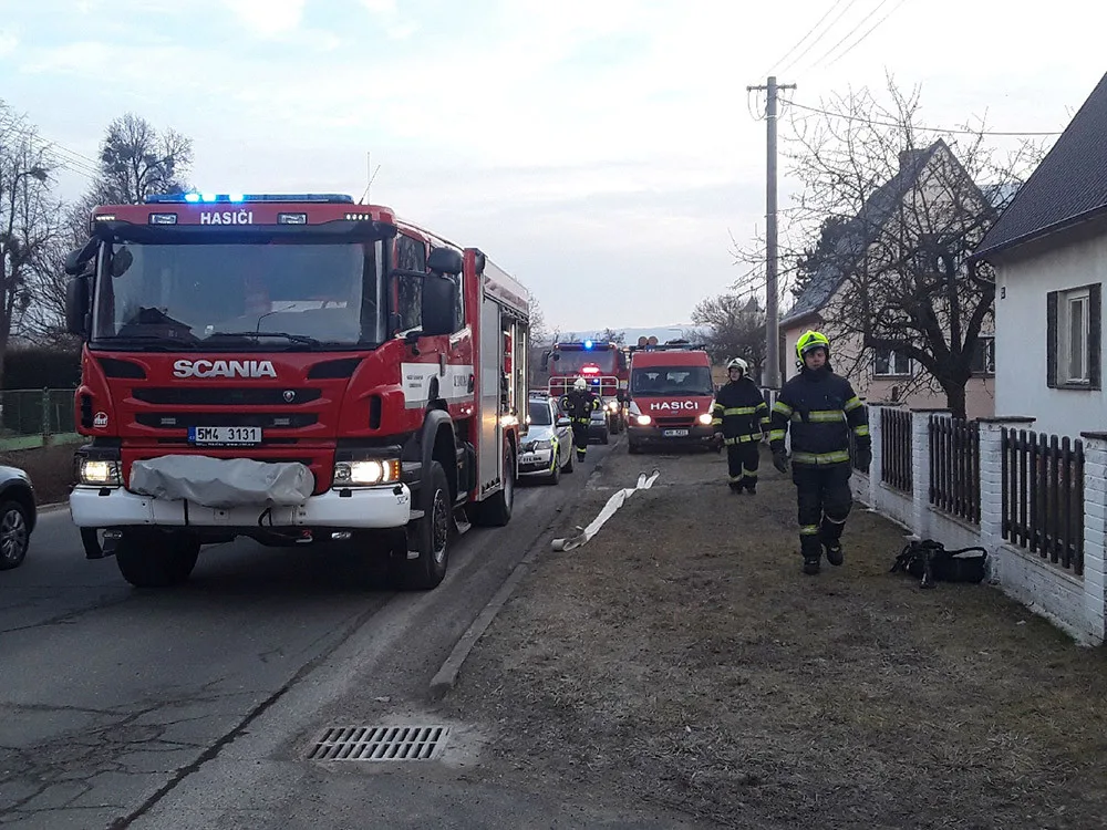 Požár v podkroví domu v Troubelicích měl tragické následky