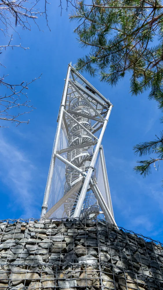 U Zábřehu se otevřela rozhledna Háječek. Hyperbolický paraboloid má třicet metrů