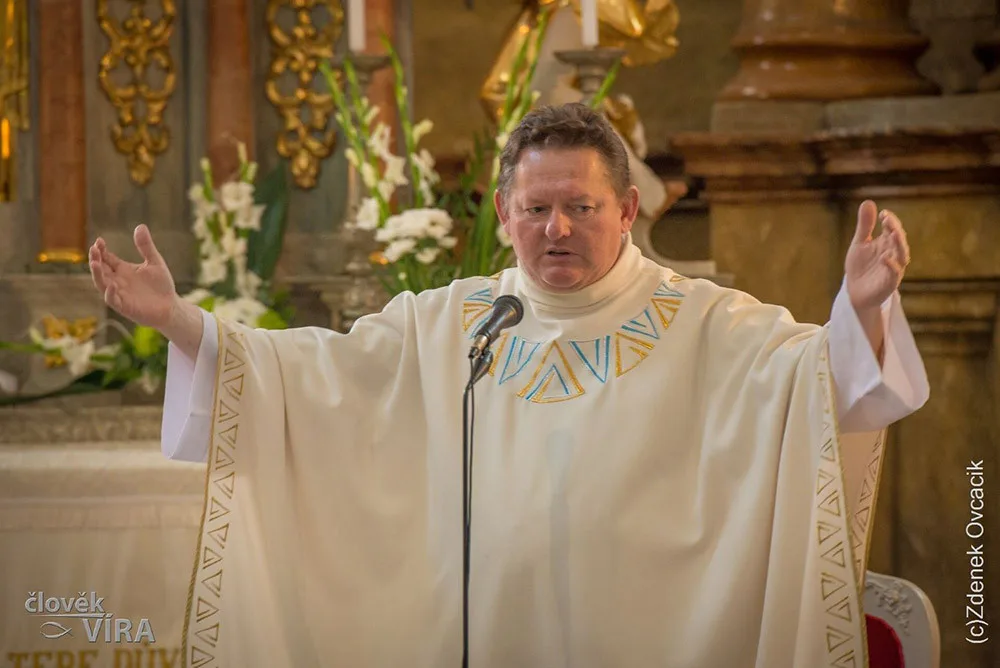 Olomoucká arcidiecéze truchlí. Na věčnost odešel charismatický farář Josef Červenka