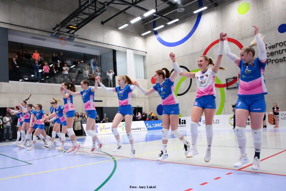Volejbalová euforie na Hané. Prostějov urval senzačním způsobem extraligový titul