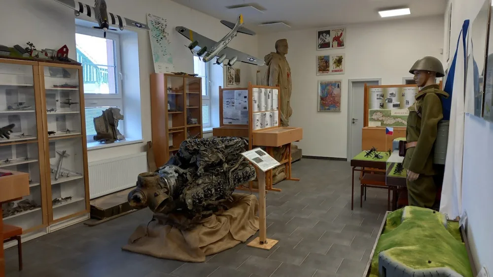 V České Vsi se otevřelo válečné muzeum, zázemí má v bývalé zbrojnici