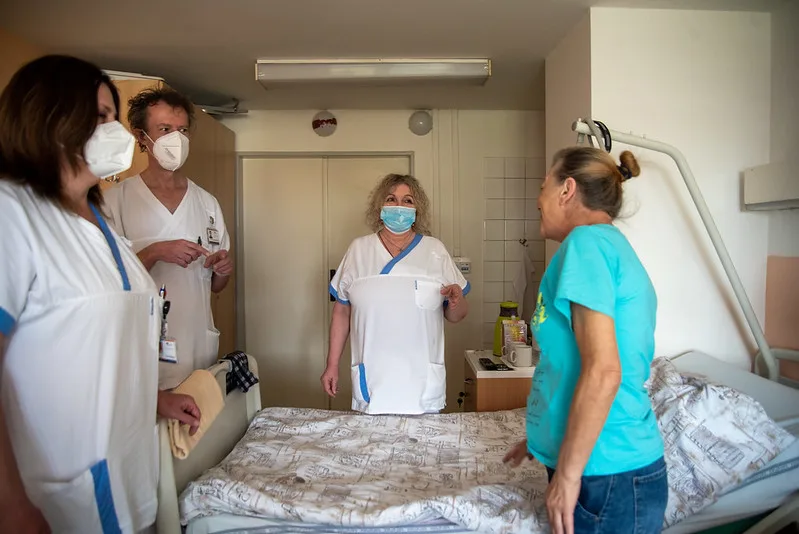 Přeji všem lidem v České republice mír a zdraví, vzkazuje ukrajinská pacientka onkologické kliniky
