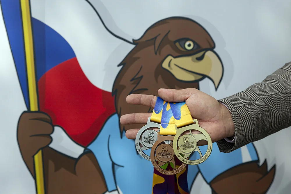 Sada medailí pro Olympiádu dětí a mládeže 2022