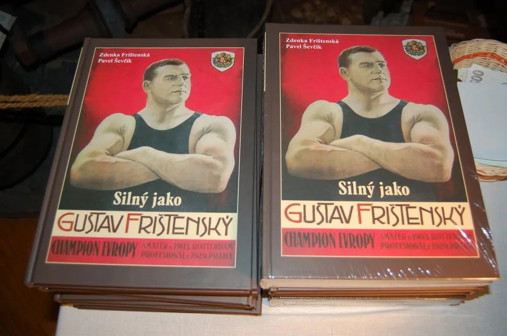 Vyšlo pokračování životopisné knihy o zápasníkovi Frištenském. Autorkou je jeho neteř