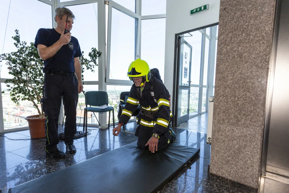 FOTO: Hasiči obsadili olomoucké přednádraží. V nejtvrdší soutěži padl rekord trati