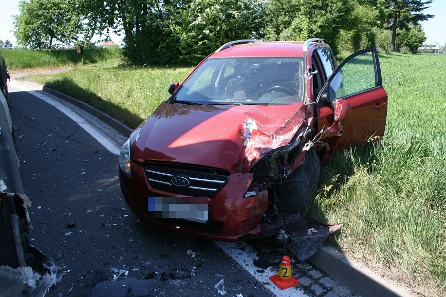 Cizinec s kamionem přejel do protisměru a přišla srážka. Nadýchal přes jeden a půl promile