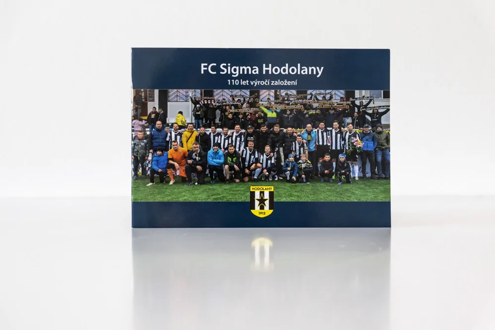 Publikace o historii fotbalu v Hodolanech, tradičním olomouckém klubu